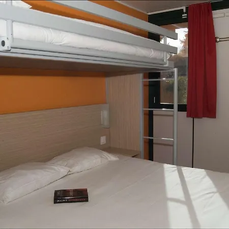 מלון Premiere Classe Vichy - Sur Allier 2*