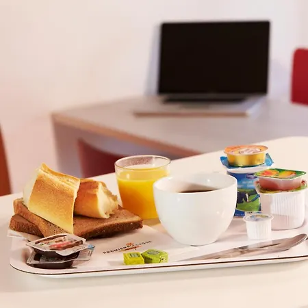 Premiere Classe Vichy - Sur Allier