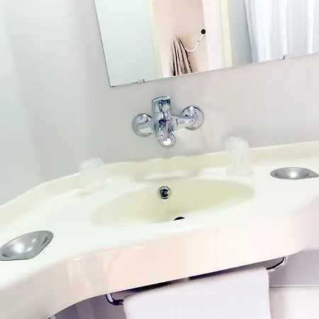 Premiere Classe Vichy - Sur Allier Hotel