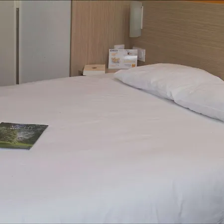 Premiere Classe Vichy - Sur Allier