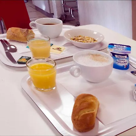 فندق بريمير كلاس فيشي بلريف-سور-ألير