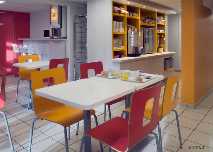 Premiere Classe Vichy - Sur Allier Hotel