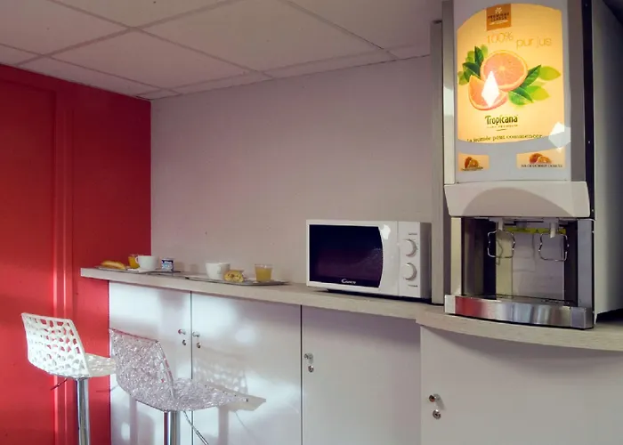 Premiere Classe Vichy - Sur Allier 2*